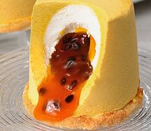 Десерт Манго-маракуйя