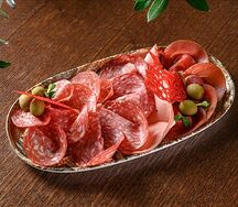 Мясные деликатесы