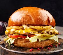 Гавайский бургер с ананасом