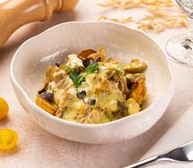 Черноморские рапаны с белыми грибами и картофелем черри