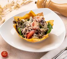 Салат с бужениной и груздями