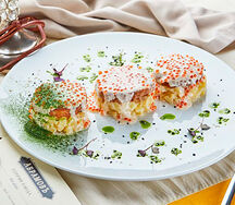 Трио рыбных котлет на картофельном ризотто