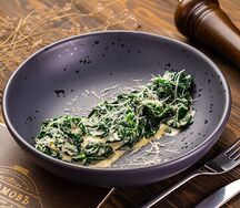 Шпинат в сливках