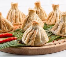 Дюжина хинкали с бараниной обжаренные