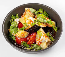 Салат из грустящих баклажан