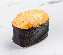 Гункан с крабом
