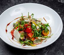 Салат из копчёной сёмги с авокадо