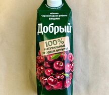 Добрый яблоко, рябина, вишня