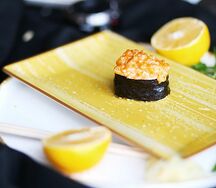 Запеченные суши с креветкой