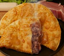 Чебурек со свининой