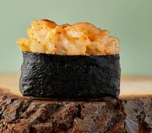 Запеченные суши с креветкой