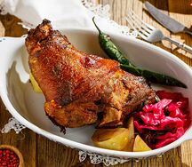 Свиная рулька с аджикой по-грузински