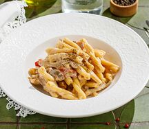 Паста с сезонными грибами и курой