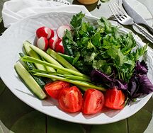 Сезонные овощи и зелень