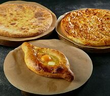 Три хачапури