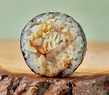 Маки ролл с угрем