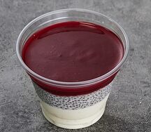 Творожный боул с чиа и клубникой