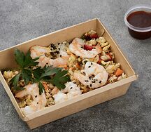 Рис WoK с креветками и овощами