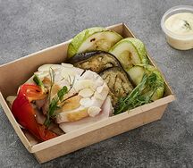 Куриная грудка су-вид с овощами гриль