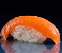 Суши Лосось