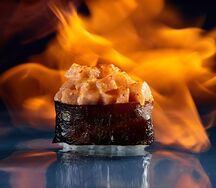 Запеченные суши с тунцом