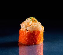 Острый ролл с креветкой