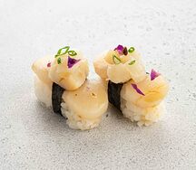 Суши с гребешком (2 шт)