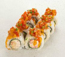 Ролл с камчатским крабом и соусом Том Ям (8 шт)