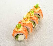 Запеченный ролл Филадельфия с сырным соусом (4 шт)