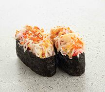 Острые суши с крабом (2 шт)