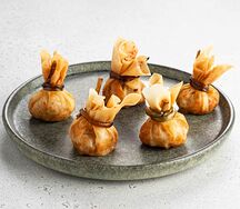 Жареные пельмешки с креветкой (5 шт)