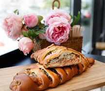 Пирог с семгой и брокколи (целый)