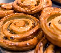 Улитка с изюмом