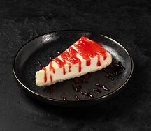 Чизкейк Нью-Йорк с клубничным топпингом