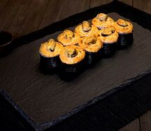 Ролл запеченный с мидиями