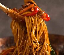 Лапша Вок с овощами постная