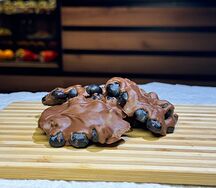 Шоколад с ягодами ручной работы