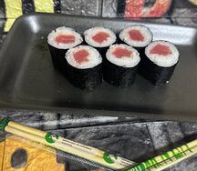 Маки с тунцом