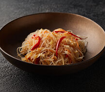 Стеклянная лапша с курицей и креветками