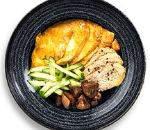 Донбури с цыпленком-гриль и соусом Карри