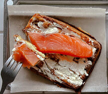 Вафля картофельная с лососем