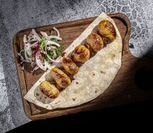 Молодой картофель с курдюком на углях