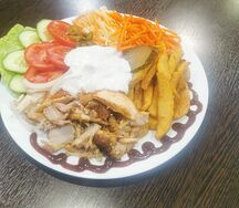 Шаверма на тарелке