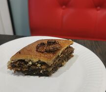 Пахлава бакинская с грецким орехом