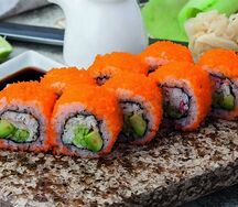 Ролл Калифорния с крабом