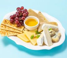 Ассорти европейских сыров