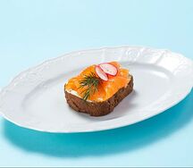 Сморреброд с лососем