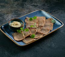 Отварной язык