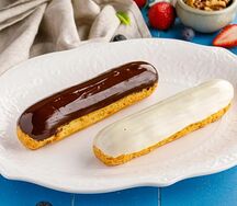 Эклер с заварным кремом