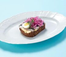 Сморреброд с балтийской килькой